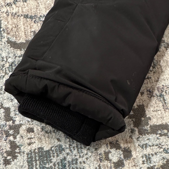 Babaton Black Puffer Coat with Faux Fur Trim Aritzia - Picture 4 of 11